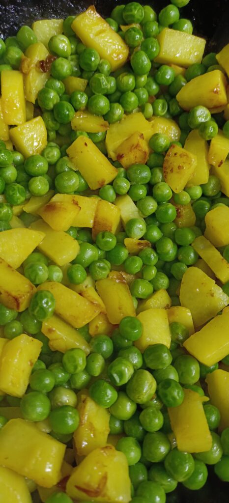 Matar Paneer Recipe | How To Make Matar Paneer
