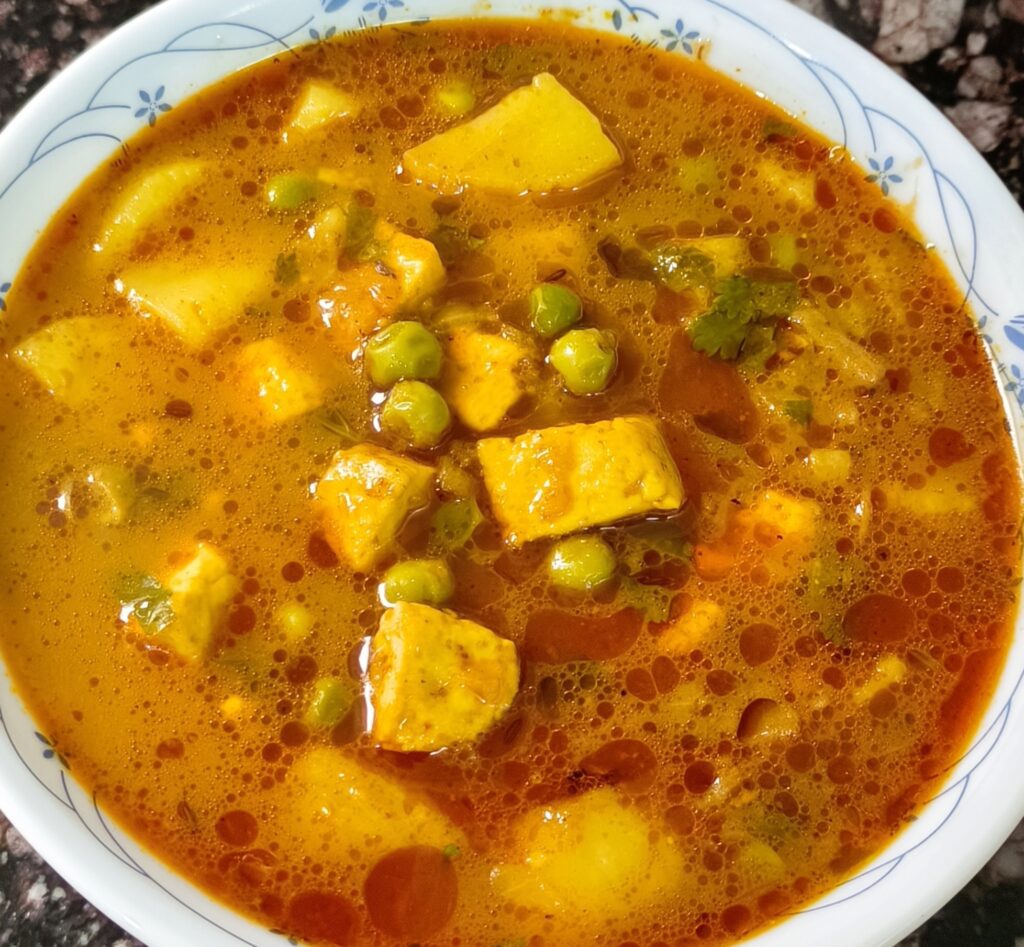 Matar Paneer Recipe | How To Make Matar Paneer
